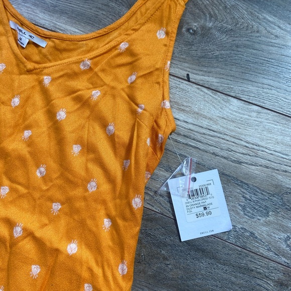 Size medium sundress - Picture 2 of 2